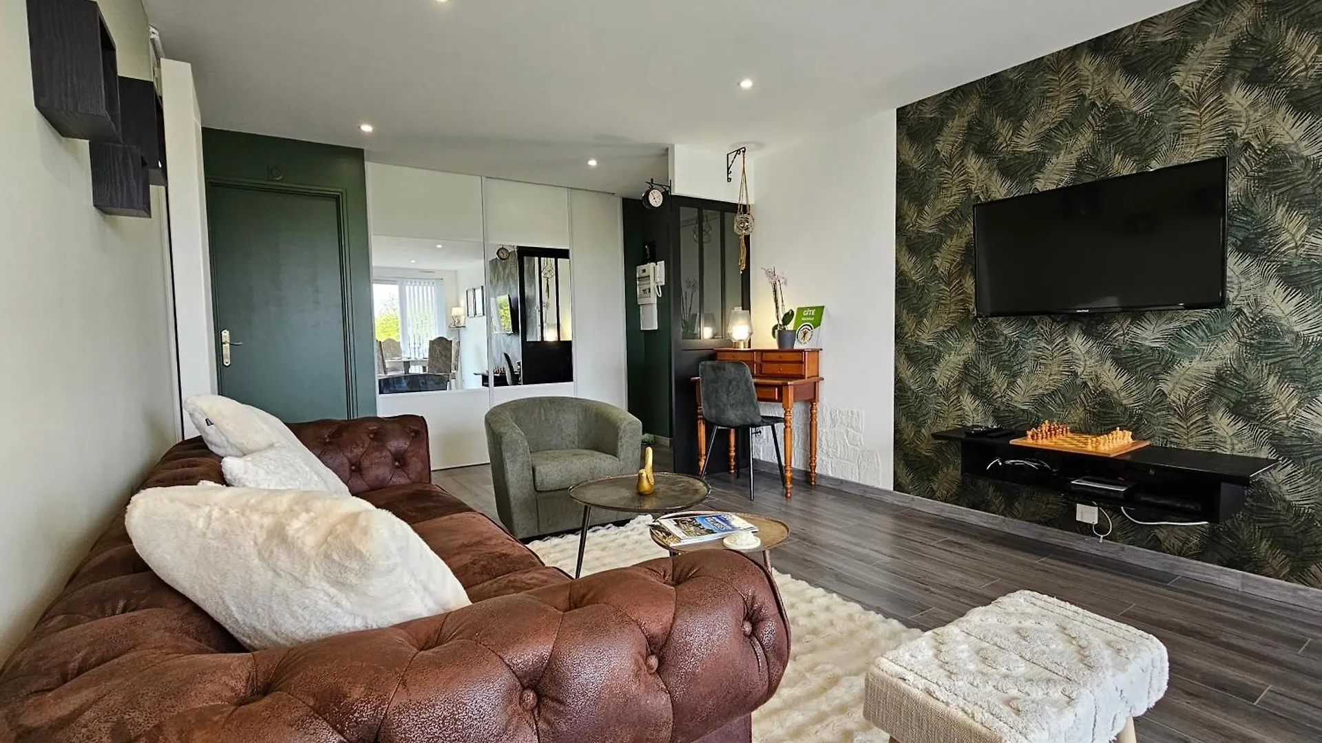 Le Cocoon Chic Grand Appartement Familial Classe Gites De France Et Meuble 3 Etoiles 洛里昂 法国