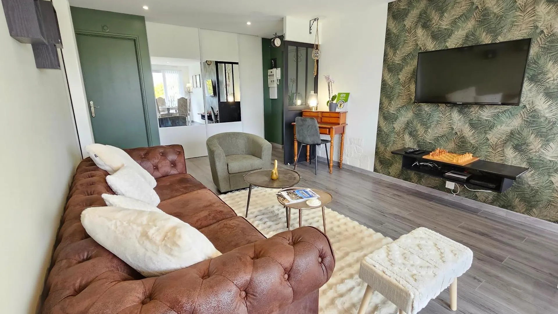 Le Cocoon Chic Grand Appartement Familial Classe Gites De France Et Meuble 3 Etoiles 洛里昂 0*,